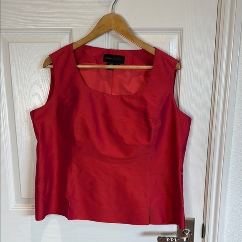 Nina Mclemore Red Fitted silk Sleeveless Tank Top